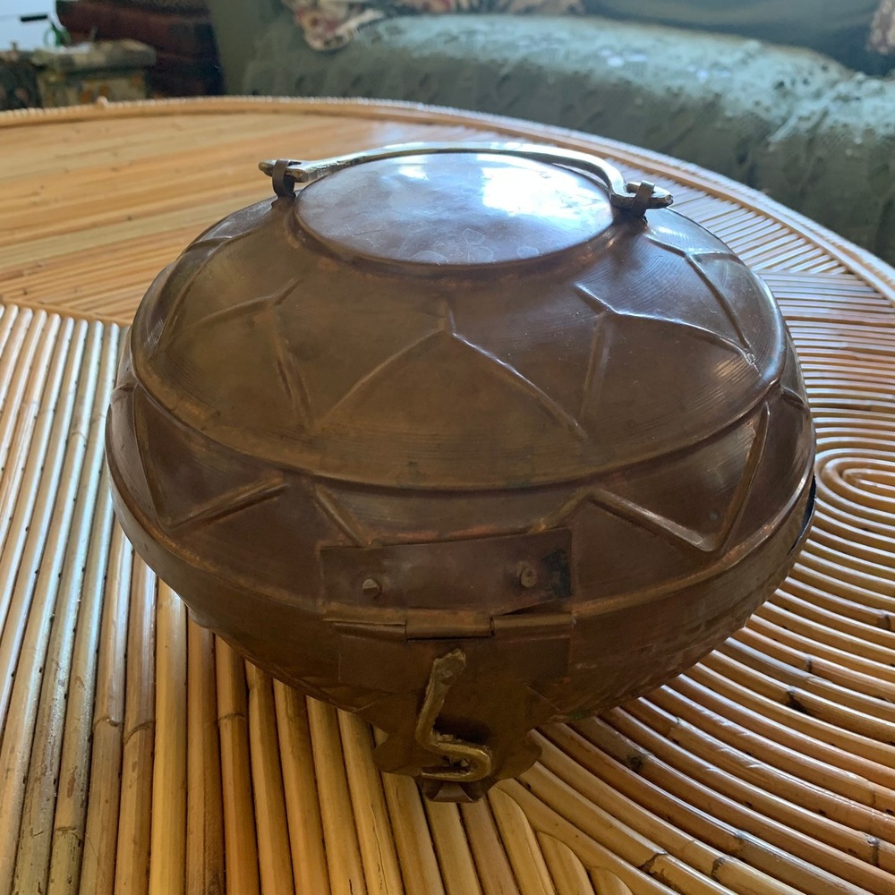 Vintage Turkish Hammam Soap Box Hand Hammered Copper Brass Hinge & Handle Round